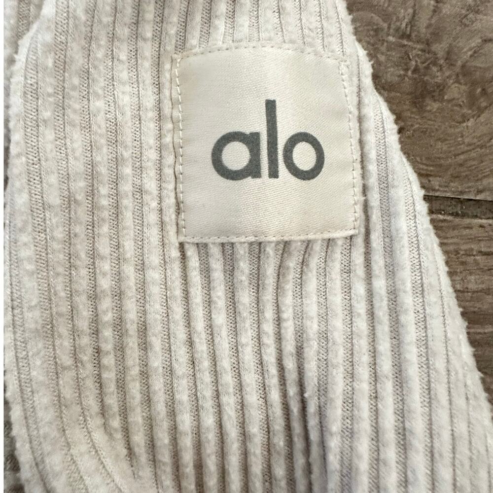 Alo Yoga Muse cropped hoodie size Small - Picture 6 of 9